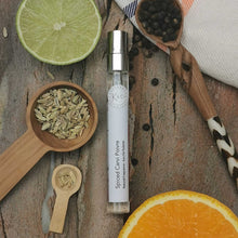 Load image into Gallery viewer, Spiced Carvi Poivre